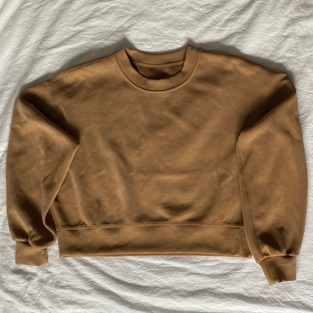 ⭐️2 for 75⭐️Lululemon Softstreme crop crew size 6